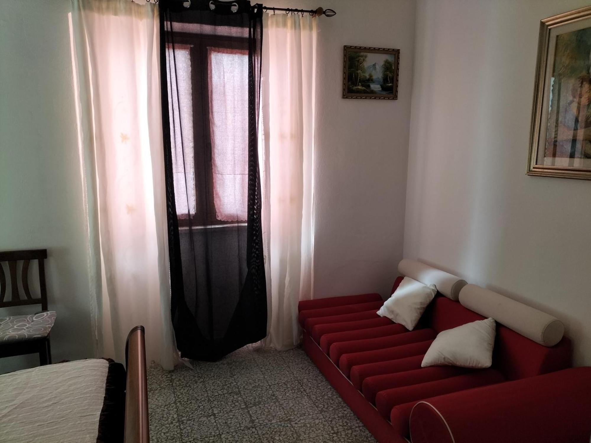 The Square Apartment Орозеи Екстериор снимка