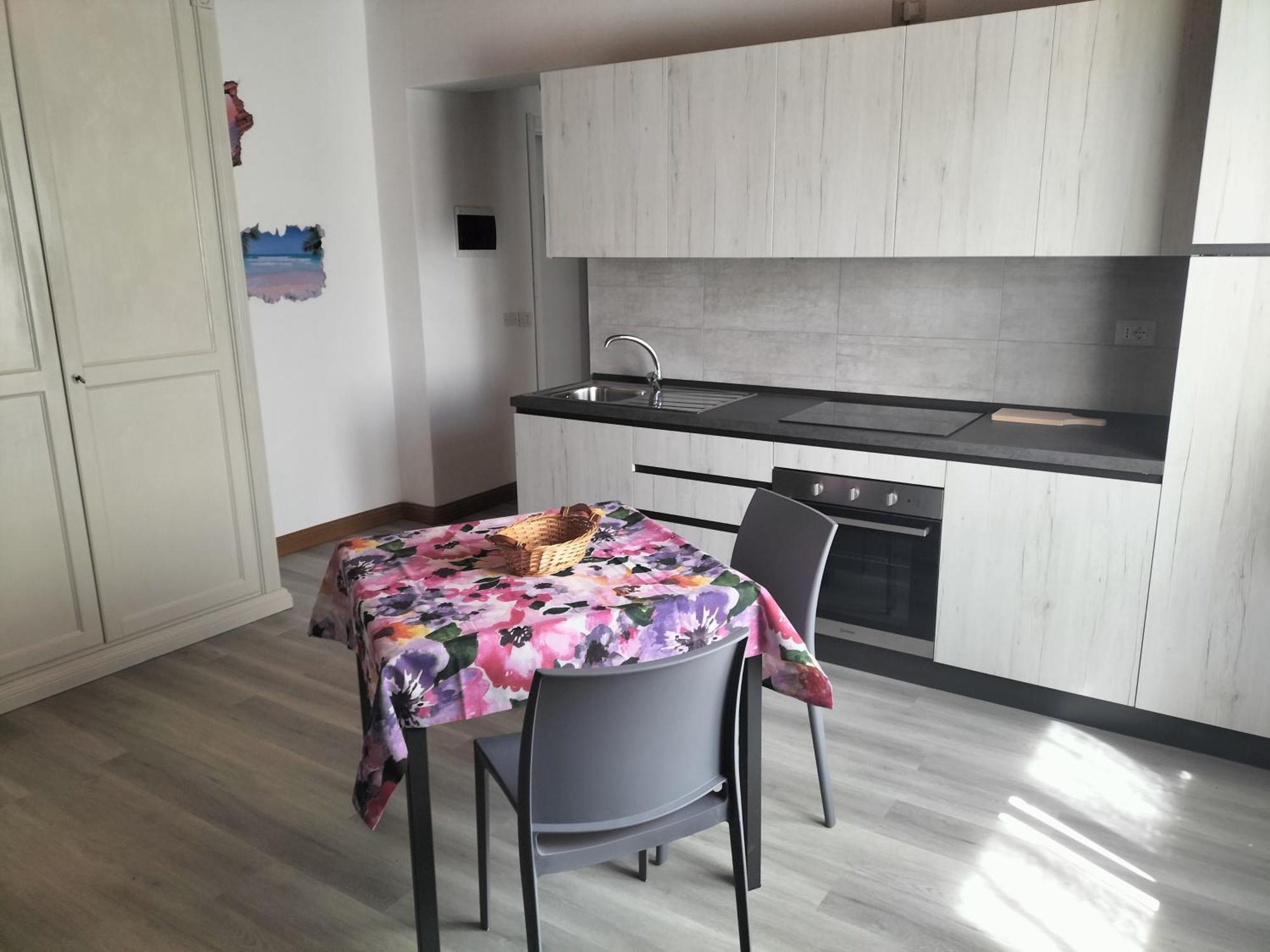 The Square Apartment Орозеи Екстериор снимка