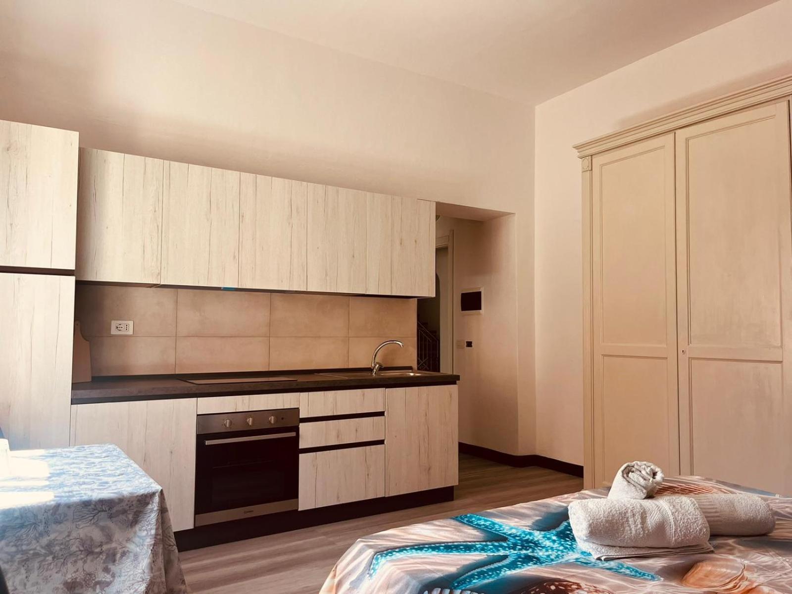 The Square Apartment Орозеи Екстериор снимка