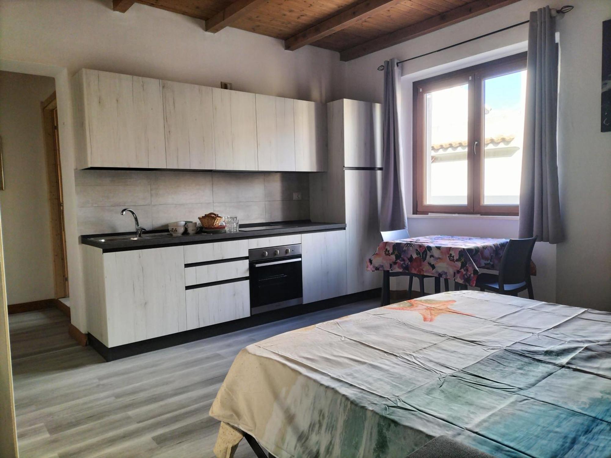 The Square Apartment Орозеи Екстериор снимка